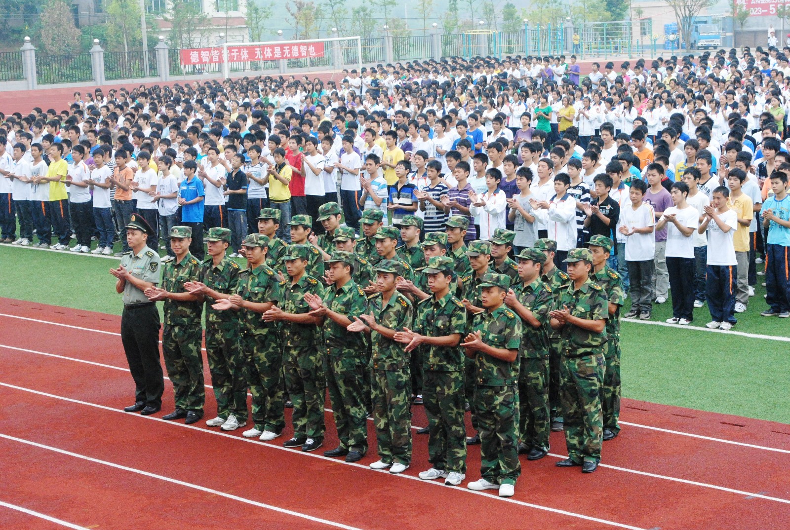 武汉市新洲区旧街街利河初级中学