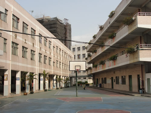 深圳市龙岗区坳二小学